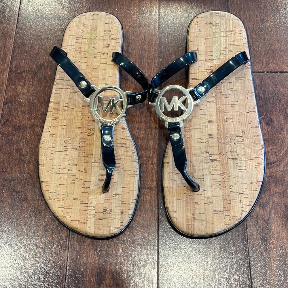 Michael Kors Black patent leather flip flops